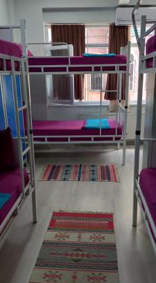 Taksim Hostel | XALİLA HOSTEL & CAFE, MEN's ROOM, BEST IN ISTANBUL ,