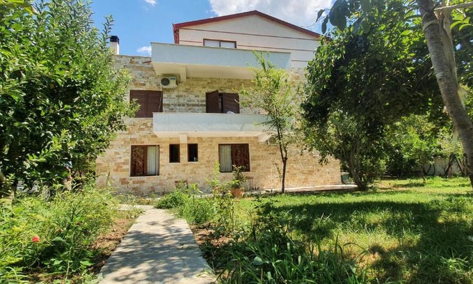 Berat House | Xho's Forest Guest House