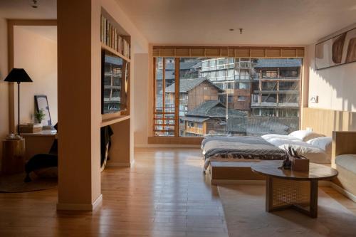 Qiandongnan House | Xijiang Qianhu Miao Village Mountain and B&B
