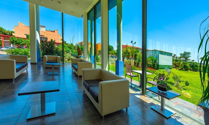 Empuriabrava Apartment | Xon's Platja ApartHotel
