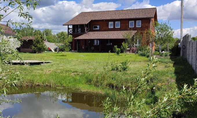 Kyiv Oblast House | Y GuestHouse Litky