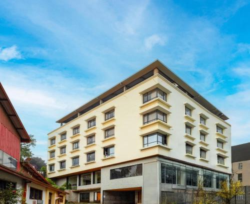 Darjeeling Hotel | Yashshree Sanderling Mall Road