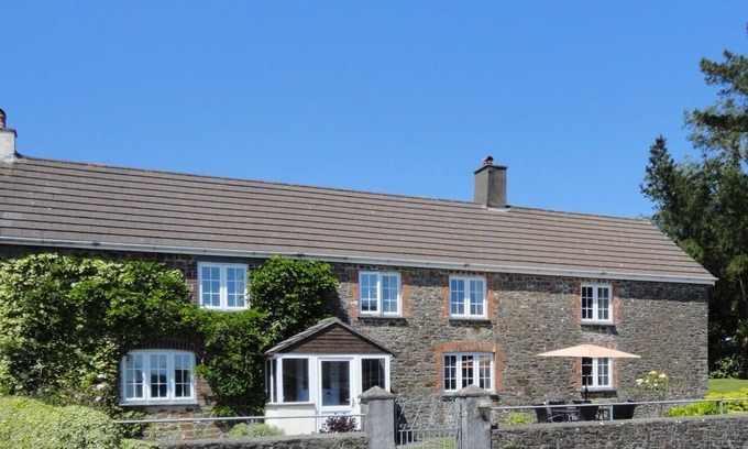 Holsworthy Cottage | YELLOWLAND FARM, family friendly, with pool in Holsworthy