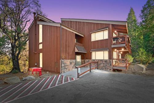 Yosemite West Hotel | Yosemite West Condos