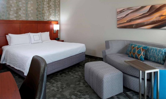 Waldron Hotel | Your Home Away From Home! Pet-Friendly Unit! W/Airport Shuttle Service!