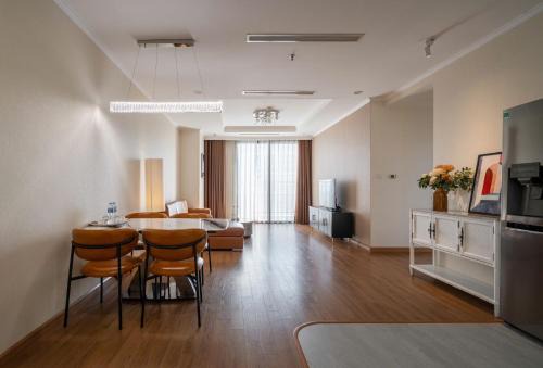 Thanh Xuan Apartment | Your Home in Hanoi #Vinhomes Royal City Apartment #Mall #Pool&Gym