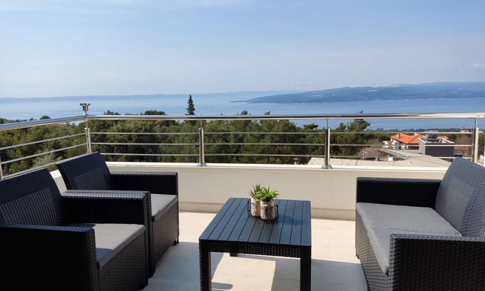 Bast Villa | Your ideal vacation home with a heated private pool and sea views!