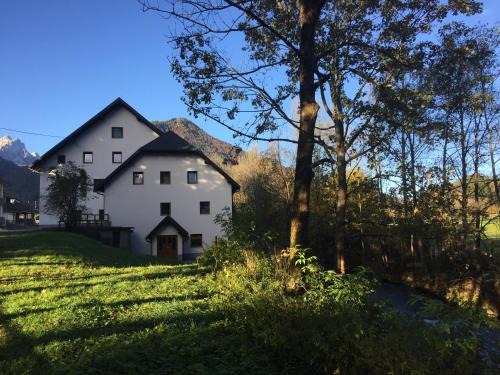 Kranjska Gora Hostel | Youth Hostel Nika
