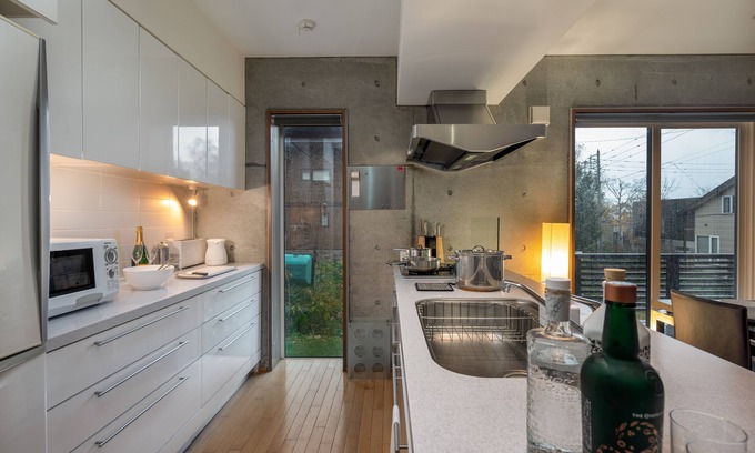 Hirafu House | Yuki Uchi by H2 Life
