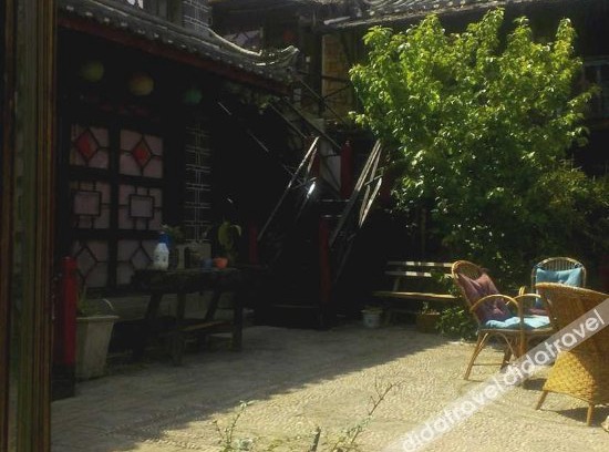 Shuhe Old Town Resort | Yunlu Inn- Lijiang