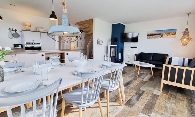 Sehlendorf House | Zauberhafte Ferienhaushälfte Küstenhuus am Sehlendorfer Ostseestrand