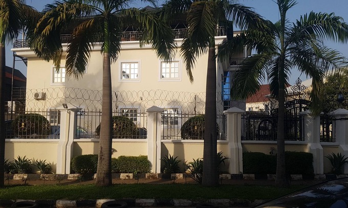 Maitama Hotel | Zeina Suites Abuja
