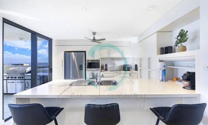 Darwin City Centre Condo | ZEN AT ARKABA - 3BR Luxury Apartment