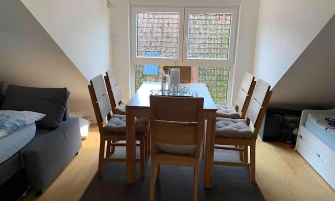 Farmsen - Berne House | Zimmer 31qm inkl. Duschbad