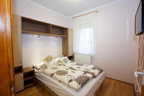 Hajduszoboszlo Apartment | Zoli Apartmanok-Maya Kölcsey 34-36