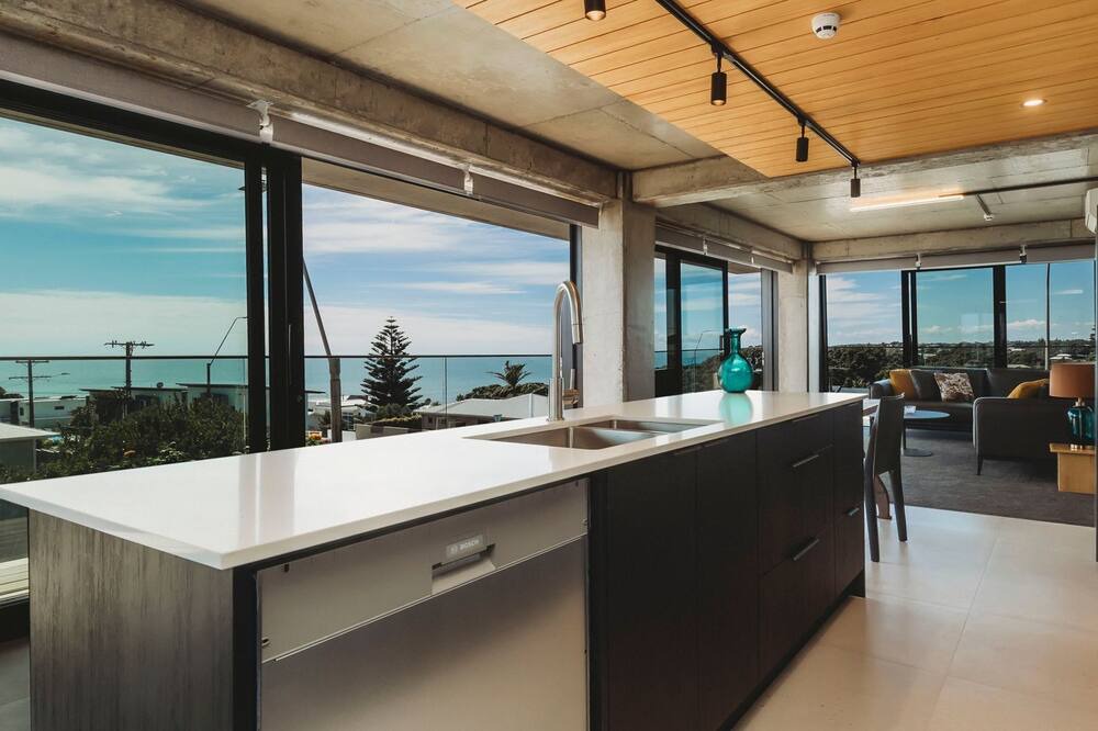 Molesworth Plymouth | New Plymouth