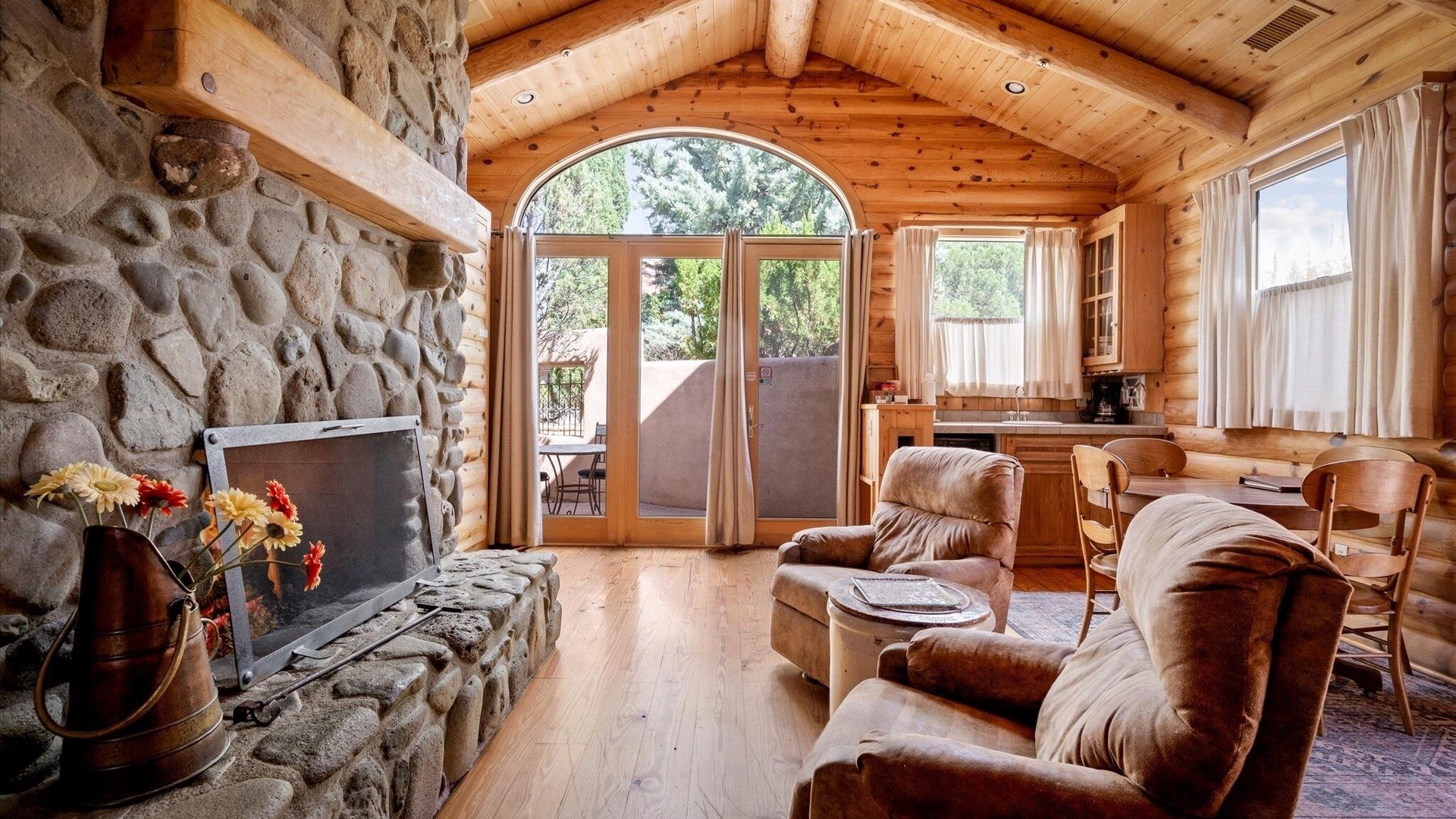 Photo of Livingroom in Oak Creek