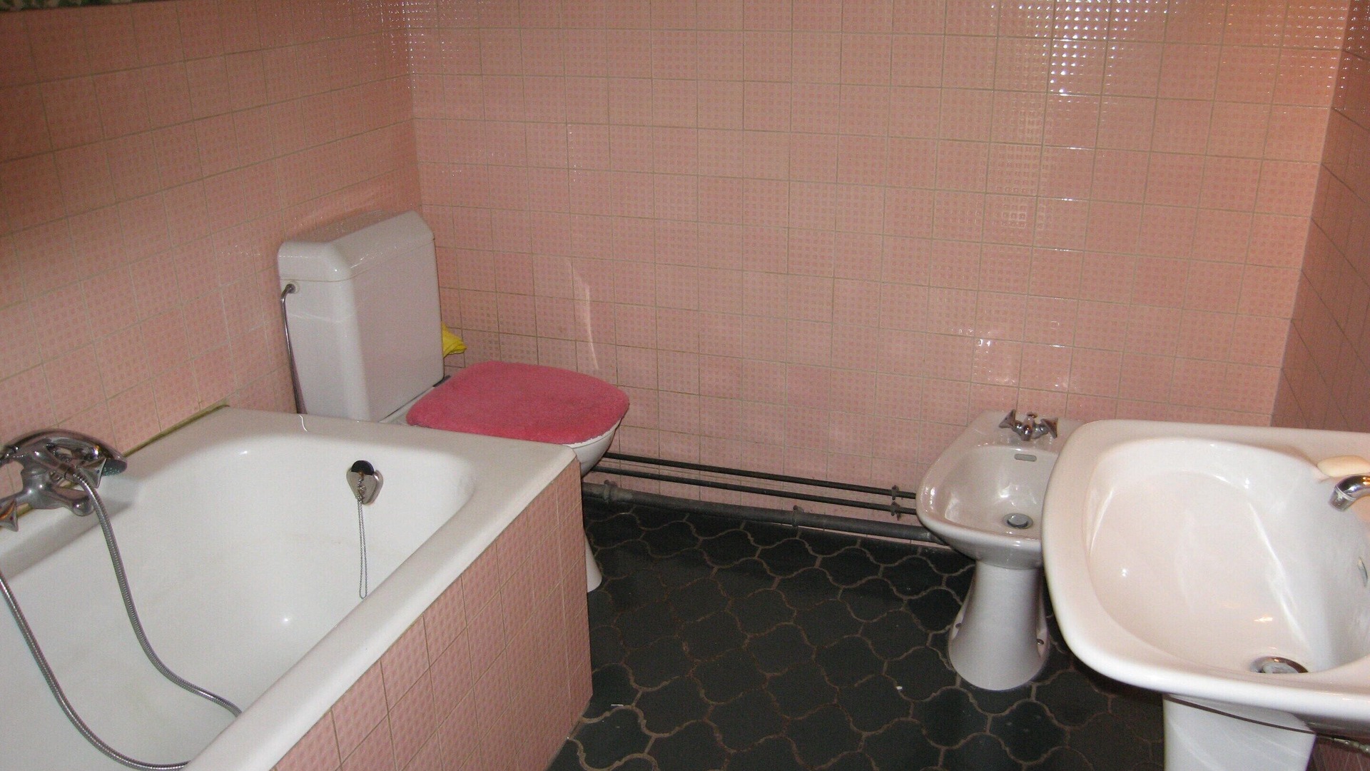 Photo of Bathroom in Coo