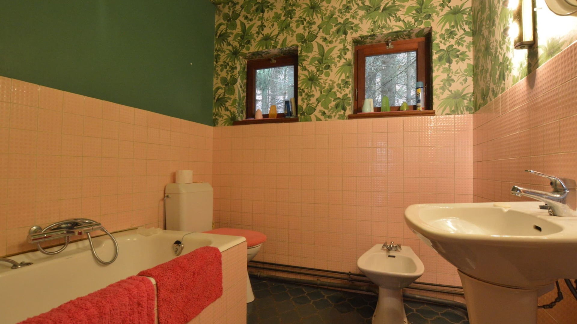 Photo of Bathroom in Coo
