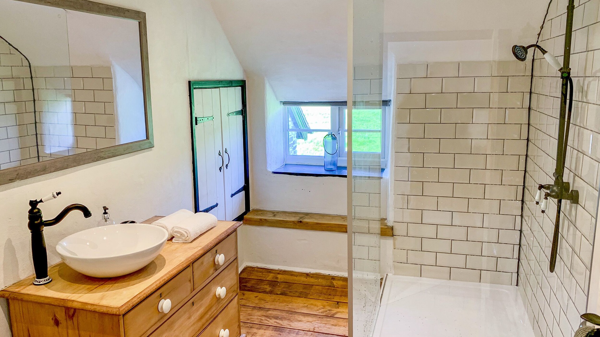 Photo of Bathroom in Llangollen