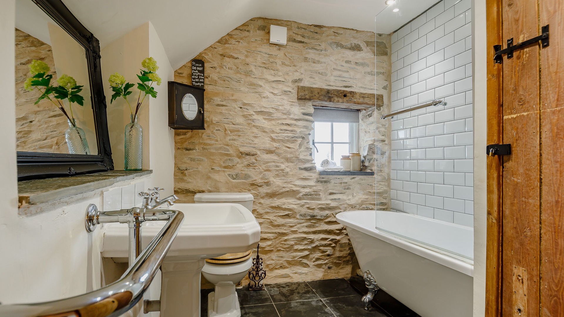 Photo of Bathroom in Llangollen