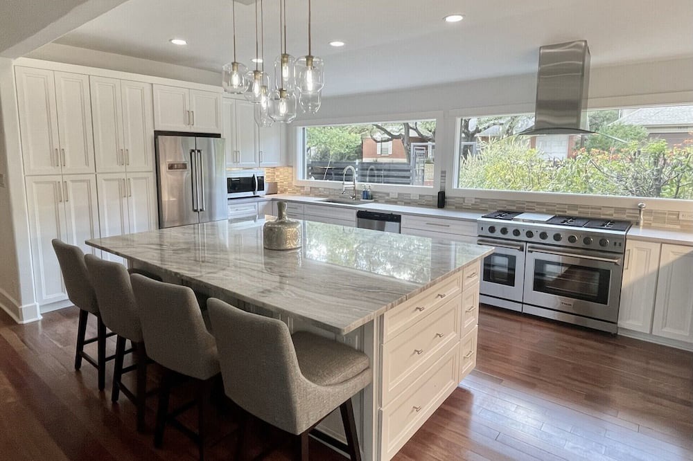 Photo of Kitchen in South River City