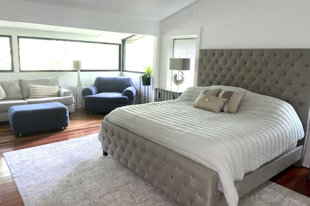 Photo of Bedroom in South River City