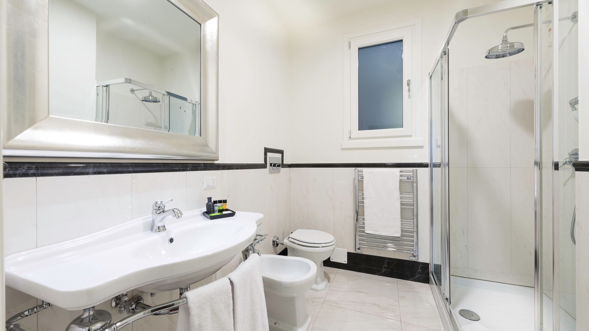 Photo of Bathroom in Santissima Annunziata