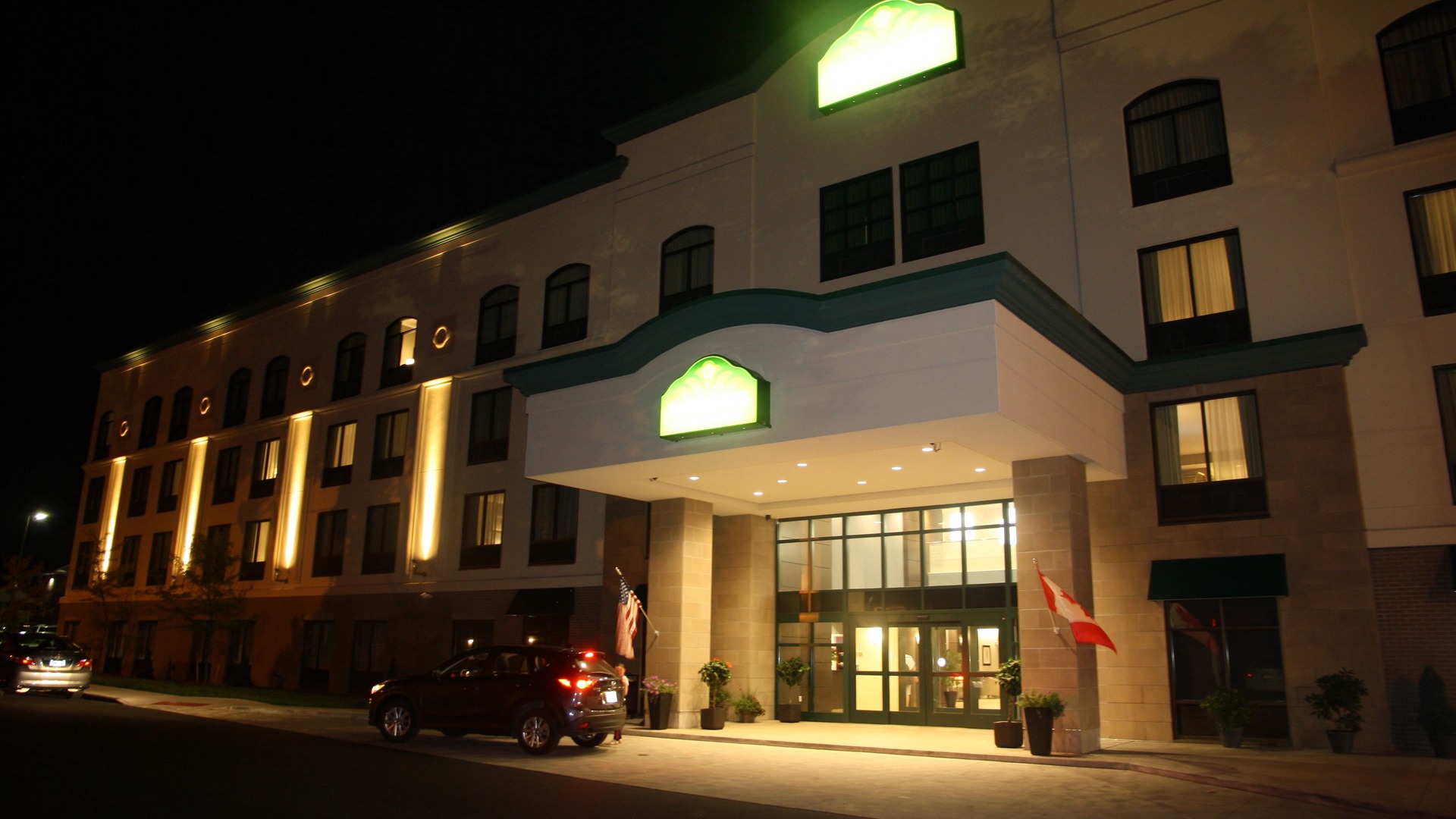Photo of Outdoor in Downtown Niagara Falls