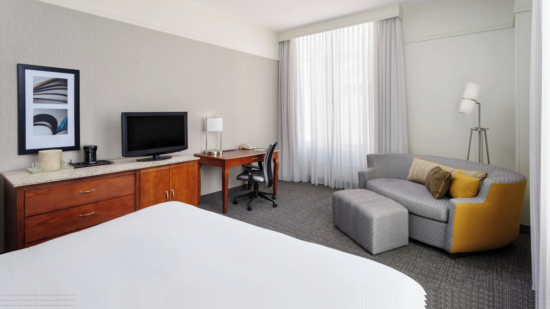 Photo of Bedroom in Downtown Houston