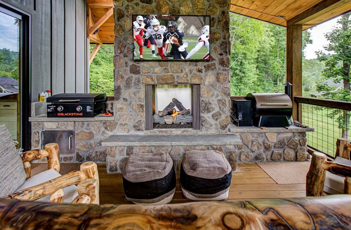 Photo of Livingroom in Pittman Center