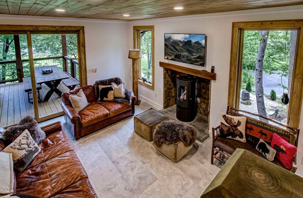 Photo of Livingroom in Pittman Center