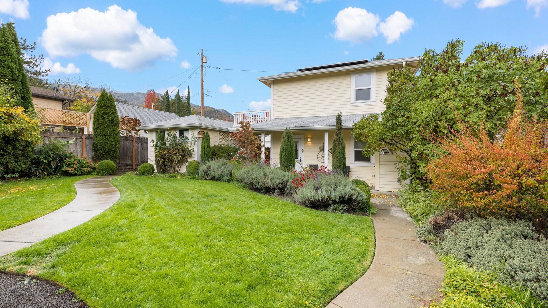 Photo of Outdoor in Ashland