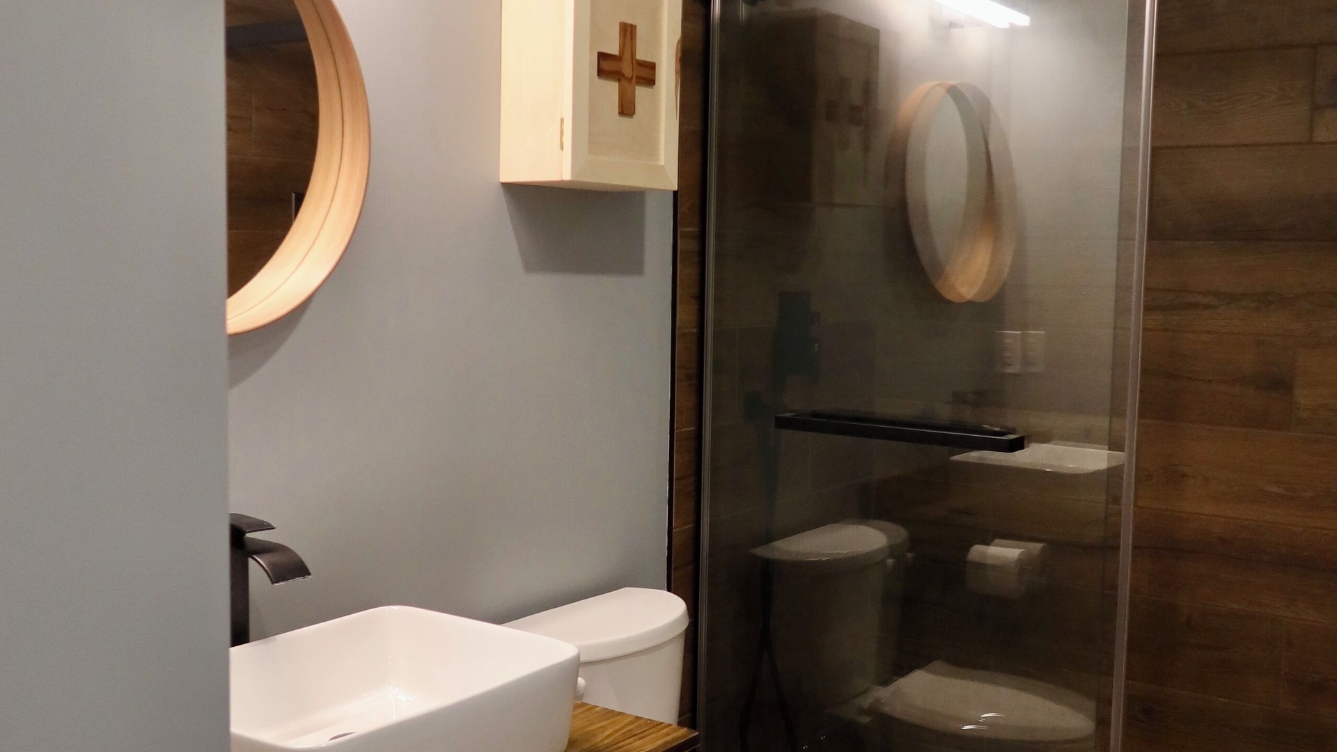 Photo of Bathroom in Gimli