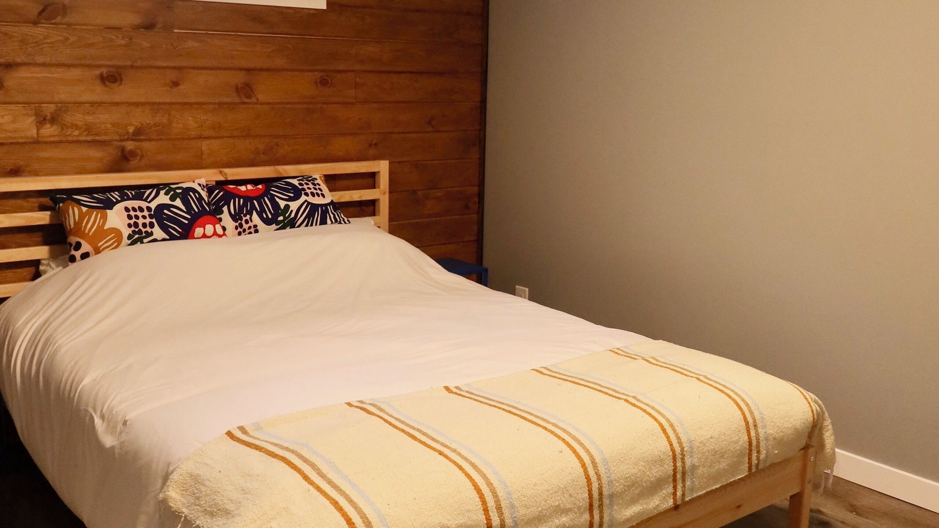 Photo of Bedroom in Gimli
