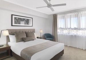 Oaks Mackay Carlyle Suites