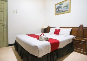 RedDoorz Near Pantai Falajawa Ternate