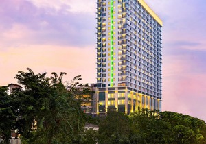 Holiday Inn & Suites Jakarta Gajah Mada, an Ihg Hotel