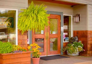 Clatskanie River Inn