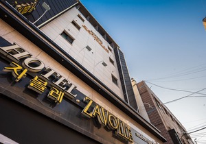 Suwon Station Zavolle