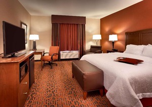 Hampton Inn Omaha/West Dodge Road, Old Mill