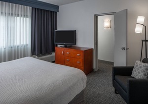Courtyard by Marriott Memphis East/Park Avenue