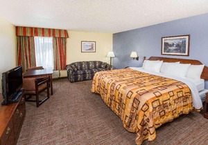 Days Inn by Wyndham Rayne
