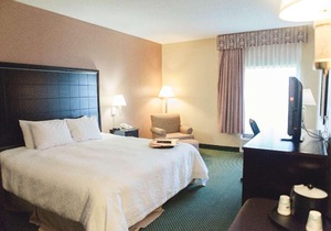 Hampton Inn Bloomington West