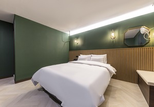 Iksan Hotel 174