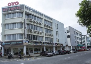 OYO 89966 Green World Hotel @ Seri Putra