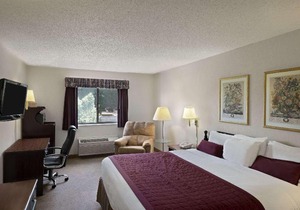Baymont by Wyndham Whitewater