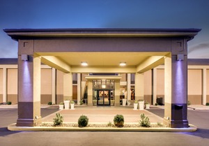 Holiday Inn Express Marshfield - Springfield Area, an Ihg Hotel