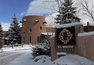 El Monte Sagrado Living Resort & Spa