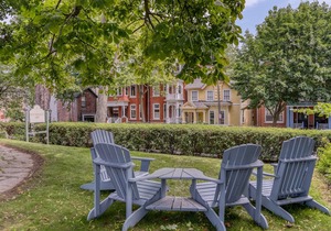 Hochelaga Inn